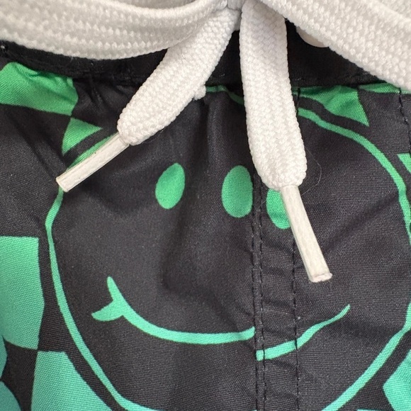 Boys Big Chill swim trunks size 18 - Picture 4 of 6